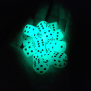 مواصفات و سعر Smartdealspro 10-Pack D6 Six Sided Glow in The Dark Dice ...